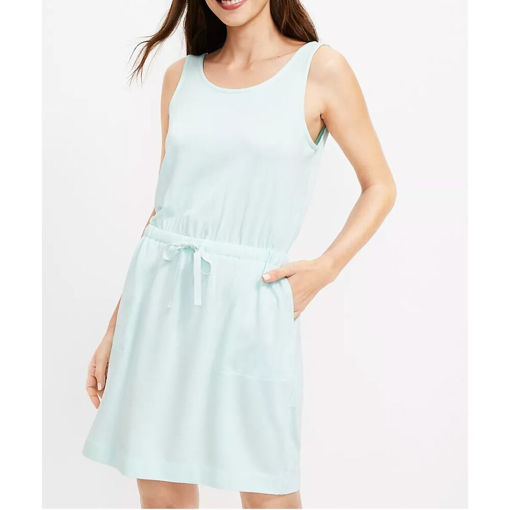 Lou & Grey Signaturesoft Lite Crossover Back Pocket Dress Size M